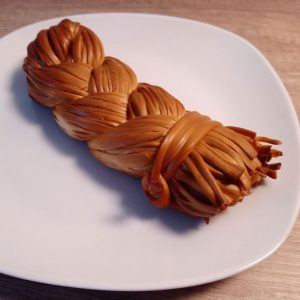 Az örmény szálas sajtként is emlegetett Chechil egy hagyományos örmény sajt